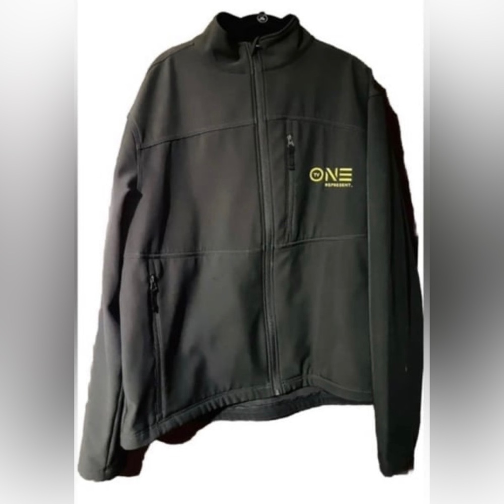 MEN'S FOSSA TV ONE PROMO FLEECE JACKET - OFFICIAL MERCH - SIZE M/L - DARK GRAY